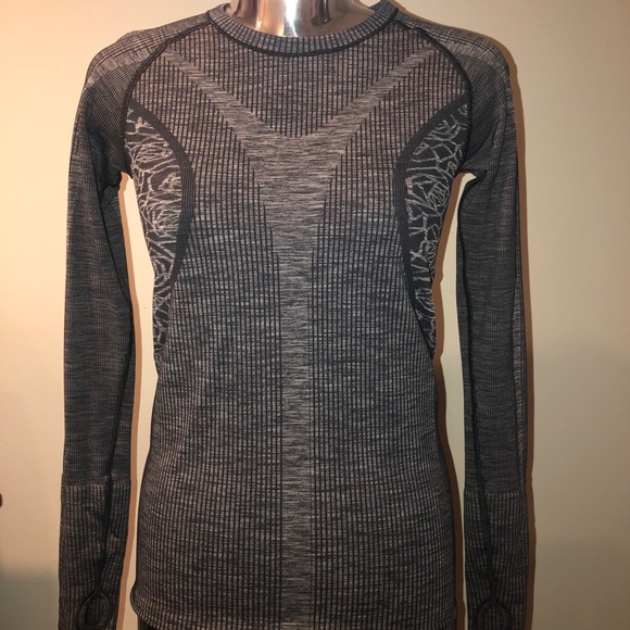 Lululemon longsleeve shirt - Picture 1 of 1